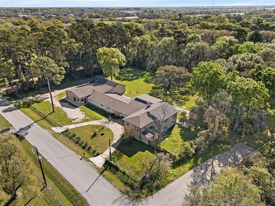 1st image of 25231 Roesner Ln