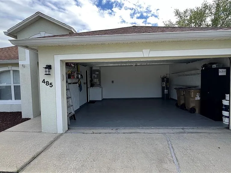 485 Martigues Dr — Photo 2