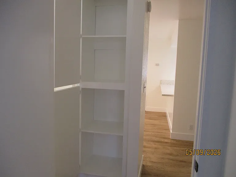 631 E Elk Ave #8 — Photo 18