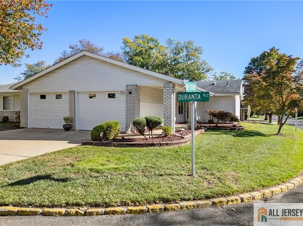 375 Duranta Plz, Monroe Township, NJ 08831