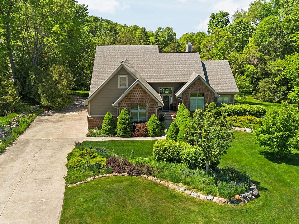 1st image of 1137 S Tennyson Dr