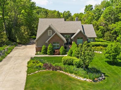 1137 S Tennyson Dr, Milford, MI, 48381