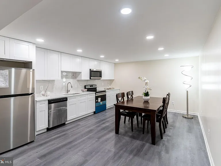10117 Meyer Point Ter — Photo 26
