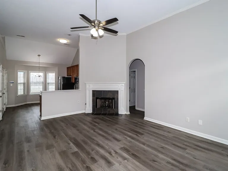 2658 Breezy Ridge Trl — Photo 4