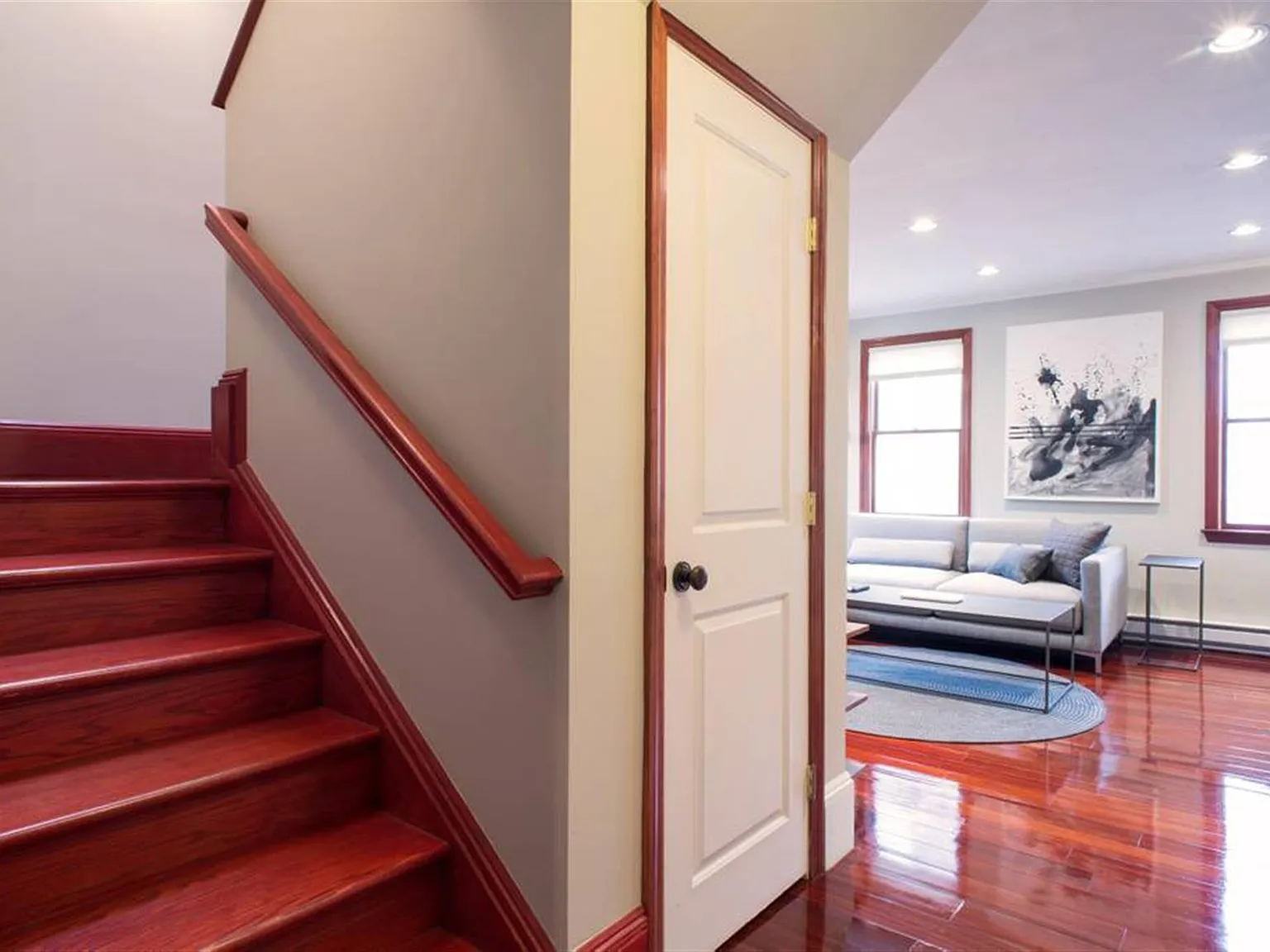 3 bed, 1200 sqft, $5,200 — Photo 4