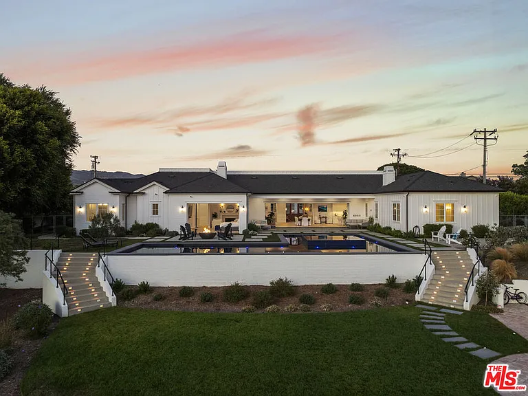 6671 Dume Dr — Photo 35