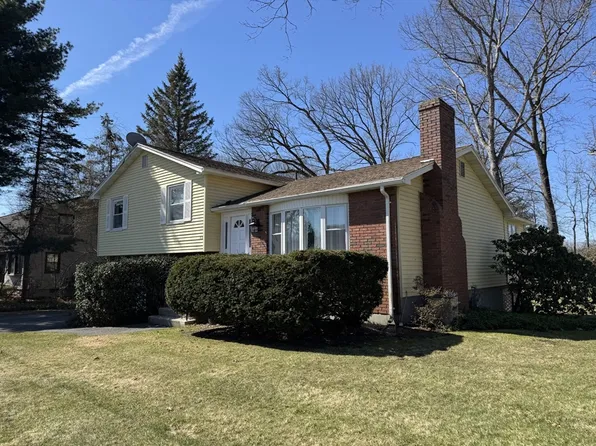 88 Basil Rd, Chicopee, MA 01020