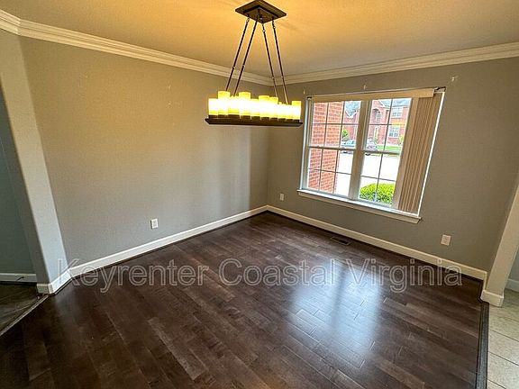 5th image of 652 Westminster Reach
