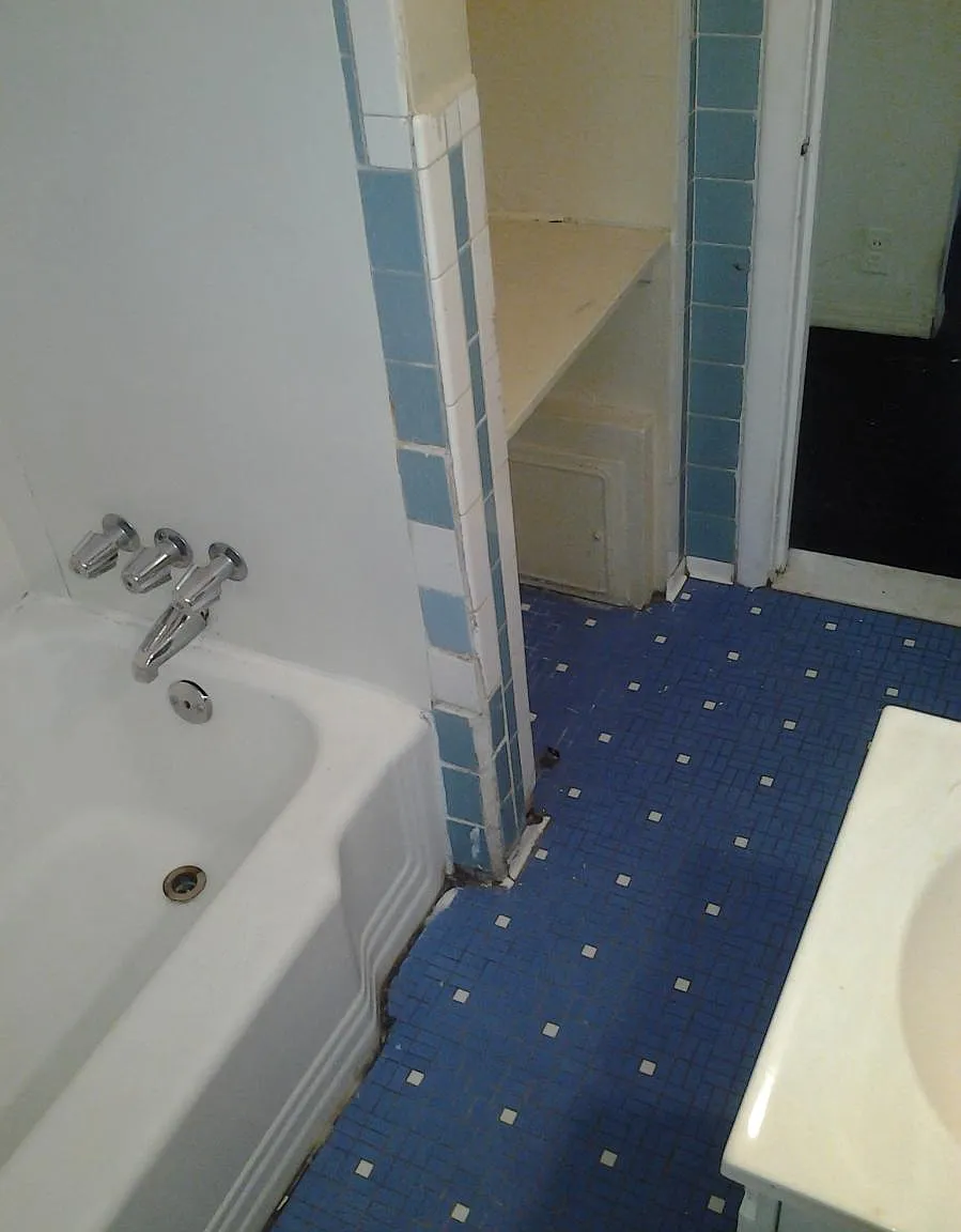 3 bed, 1100 sqft, $1,300 — Photo 3