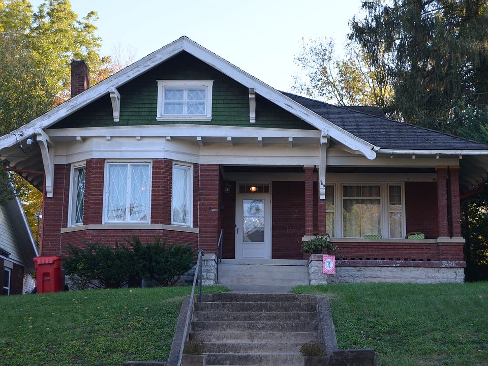 1st image of 409 E Pike St