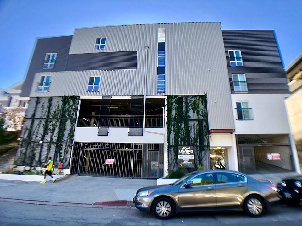 Building Photo 2
