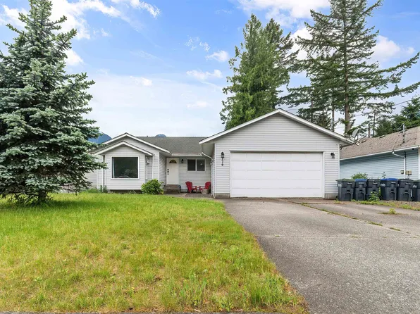 770 Olson Ave, Hope, BC V0X 1L4