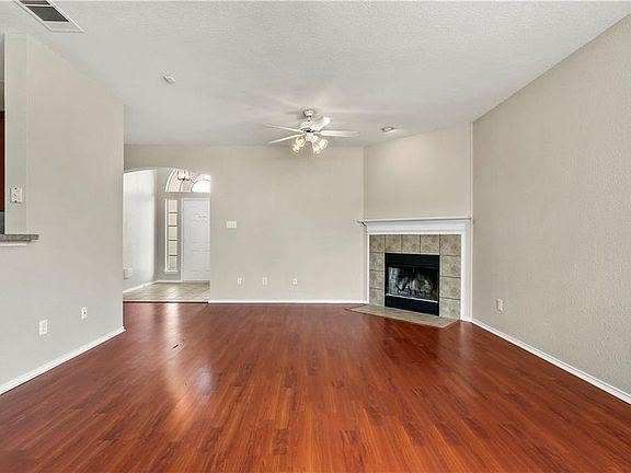 2nd image of 1304 Pepperfield Ct