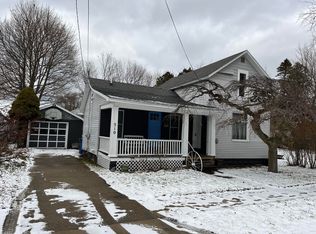 510 2nd St, Manistee, MI 49660
