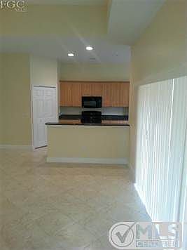 5th image of 433 Hedgewood St