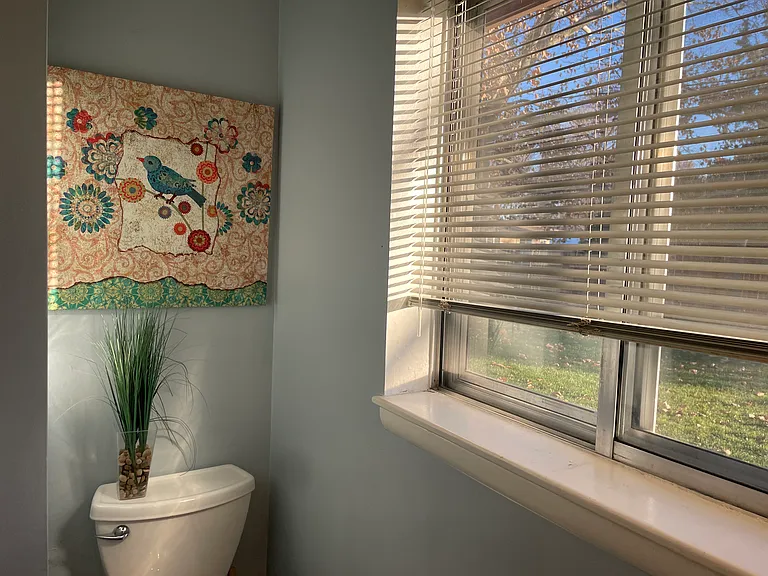 903 W Linden St — Photo 15