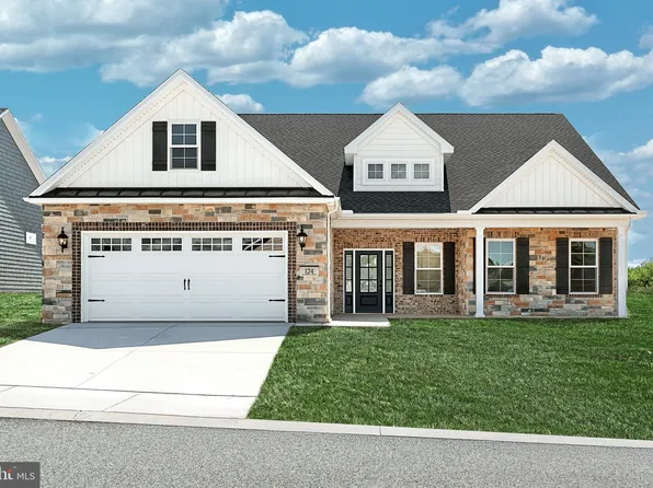 124 Spalding Dr, Littlestown, PA 17340