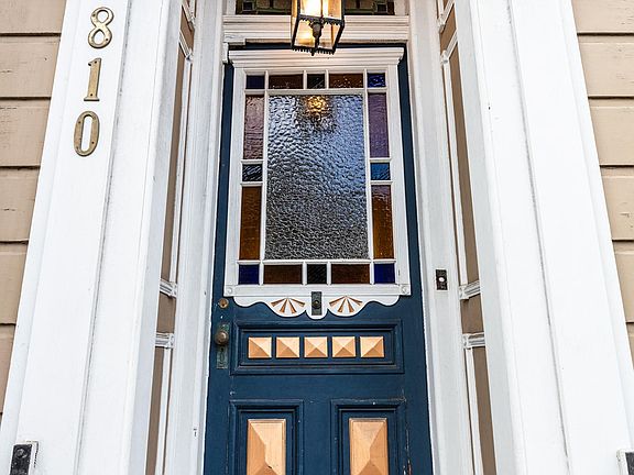 2nd image of 810 Douglass St