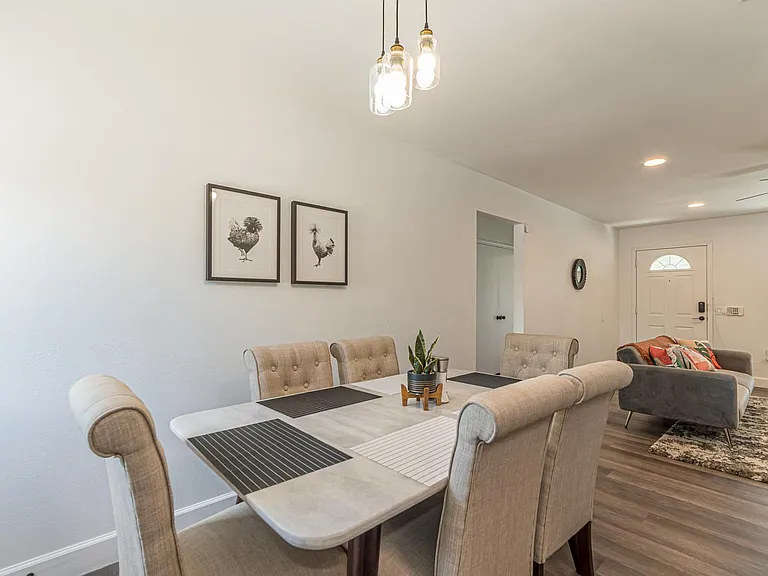 7605 Bennett Ave — Photo 12
