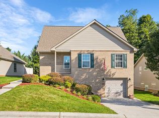 135 Alexa Ln, Christiansburg, VA 24073