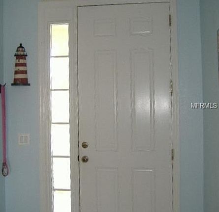 4th image of 4952 Thames St E