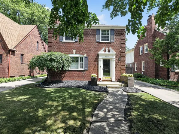 456 Manor St, Grosse Pointe Farms, MI 48236
