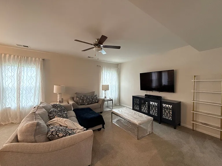 1524 Scarbrough Cir SW — Photo 8