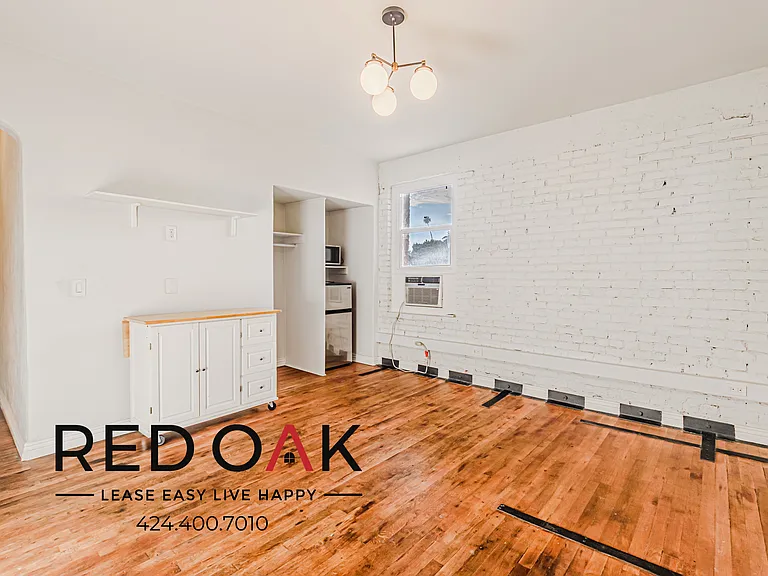 2731 Beverly Blvd #405 — Photo 1