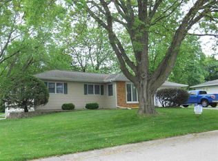 107 Michelle Dr, Hudson, IA 50643