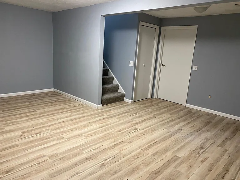 33 Dorset Ct — Photo 13
