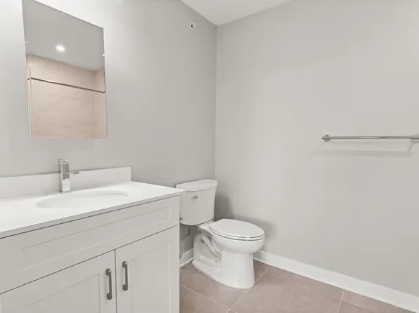 475 Communipaw Avenue image 14 of 33