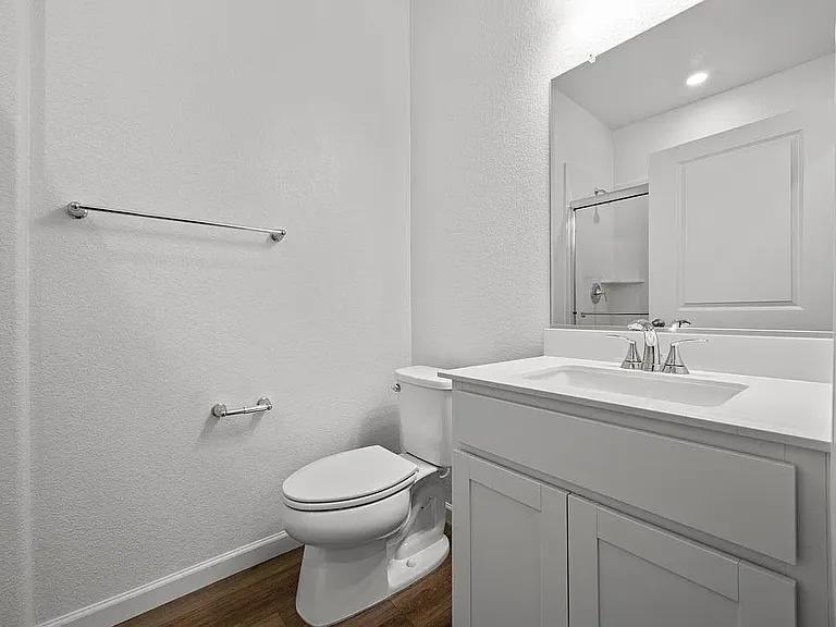 2411 Barolo St — Photo 13