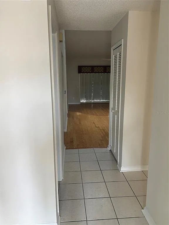 2 bed, 2.0 bath, 1457 sqft, $2,000 — Photo 2