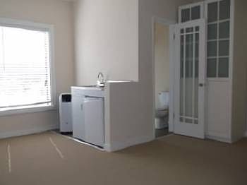 4th image of 224 N Maryland Ave APT 21