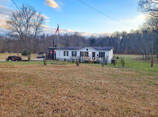 1270 Breeden Rd, Charlotte, TN 37036