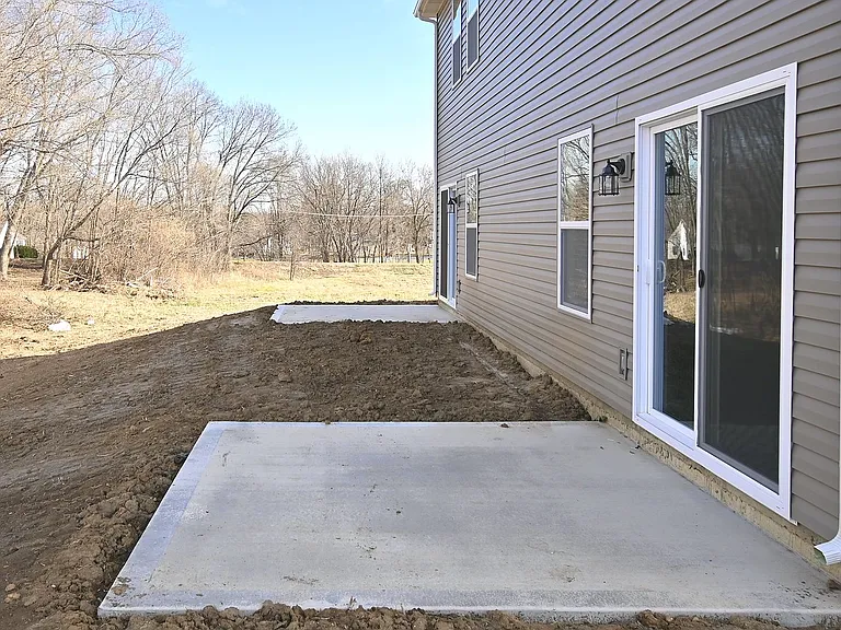 112 Ryan Ct — Photo 5