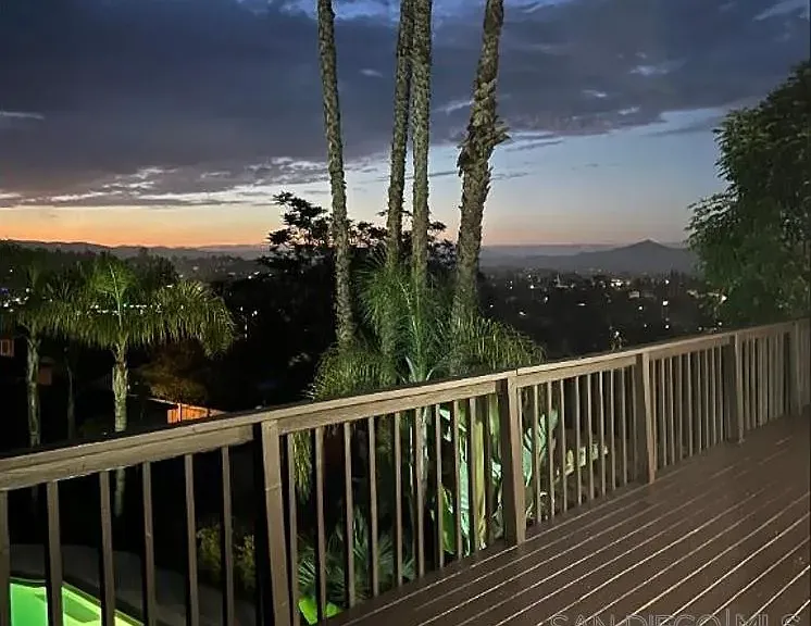 624 Schafer Pl — Photo 12
