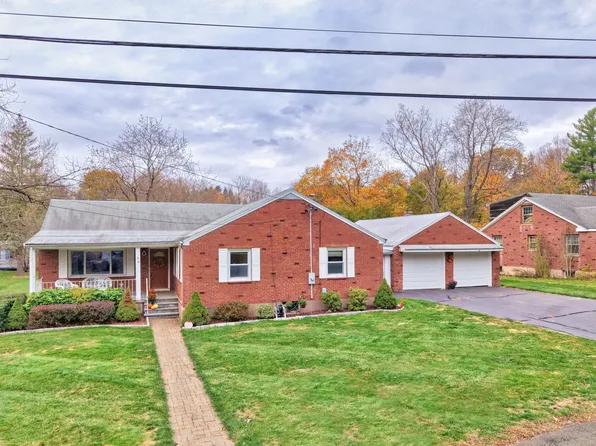 9 Sunset Drive, Middlefield, CT 06481