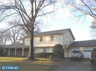 110 Glen Dr, Doylestown, PA 18901