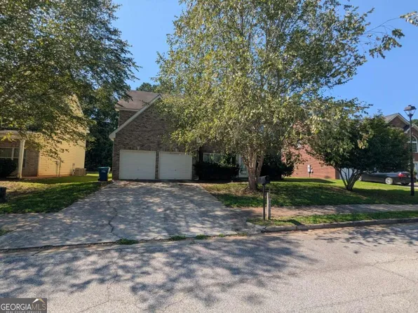 4965 Locherby Dr, Fairburn, GA 30213