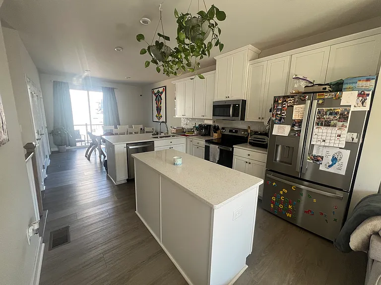 940 Broad River Ln — Photo 9