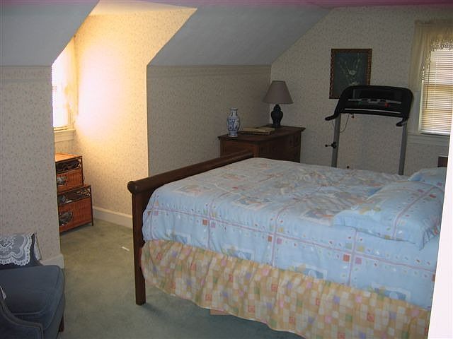 2nd image of 100 Stewart Ct