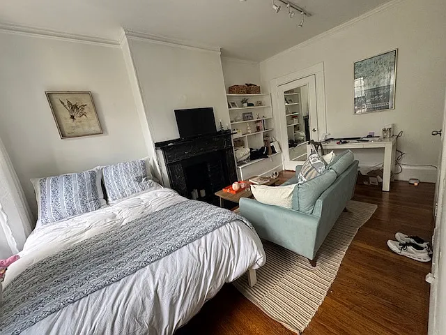 Studio, $2,225 — Photo 1