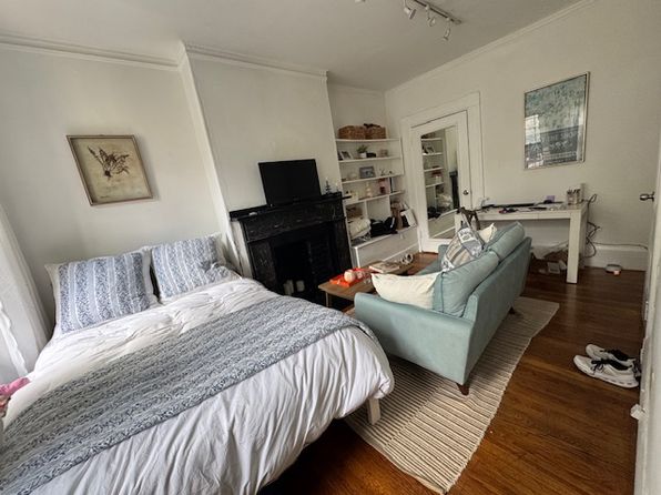 54 S Russell St APT 4