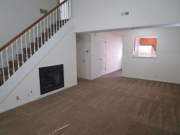 5th image of 3505-3507 La Mesa Dr