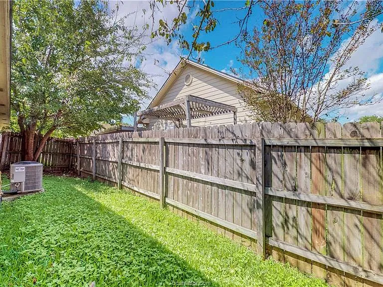 1127 Welsh Ave — Photo 20