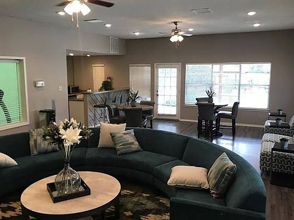 5th image of 146 Valley View Dr APT 409