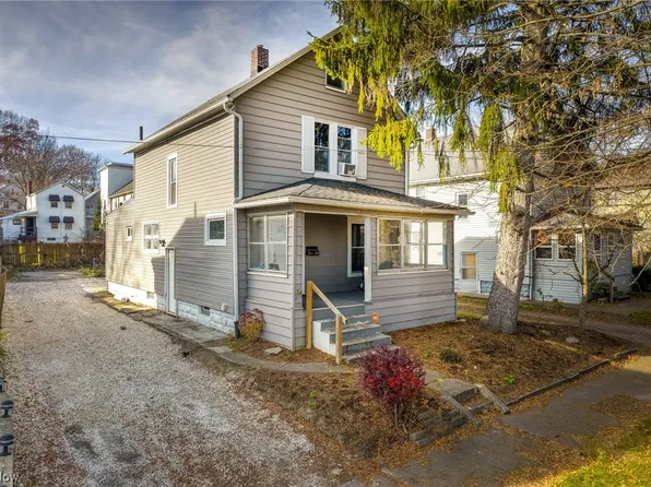 2214 6th St SW, Akron, OH 44314