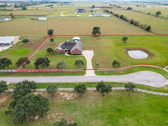 2nd image of 32027 Meadow View Ln