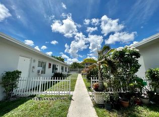 809 NW West 7th St #1, Hallandale, FL 33009